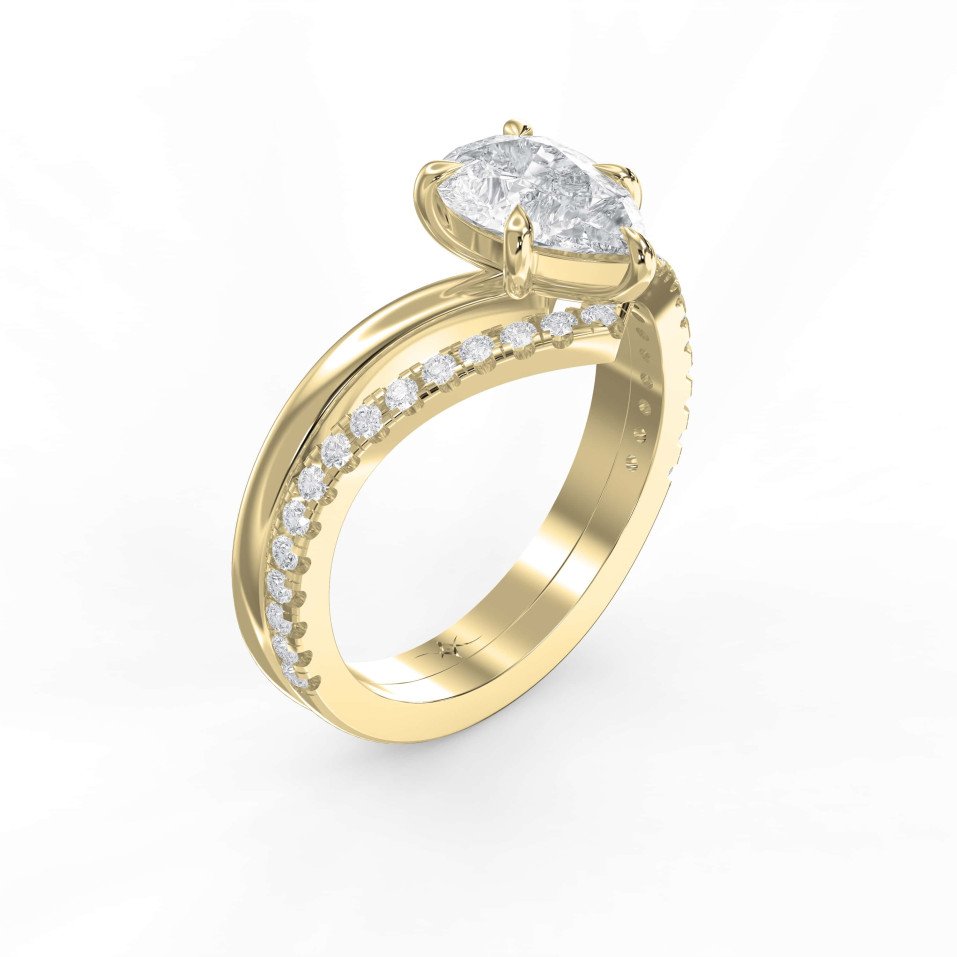 Master Stone Pear Shape Ring with Round Side Diamonds