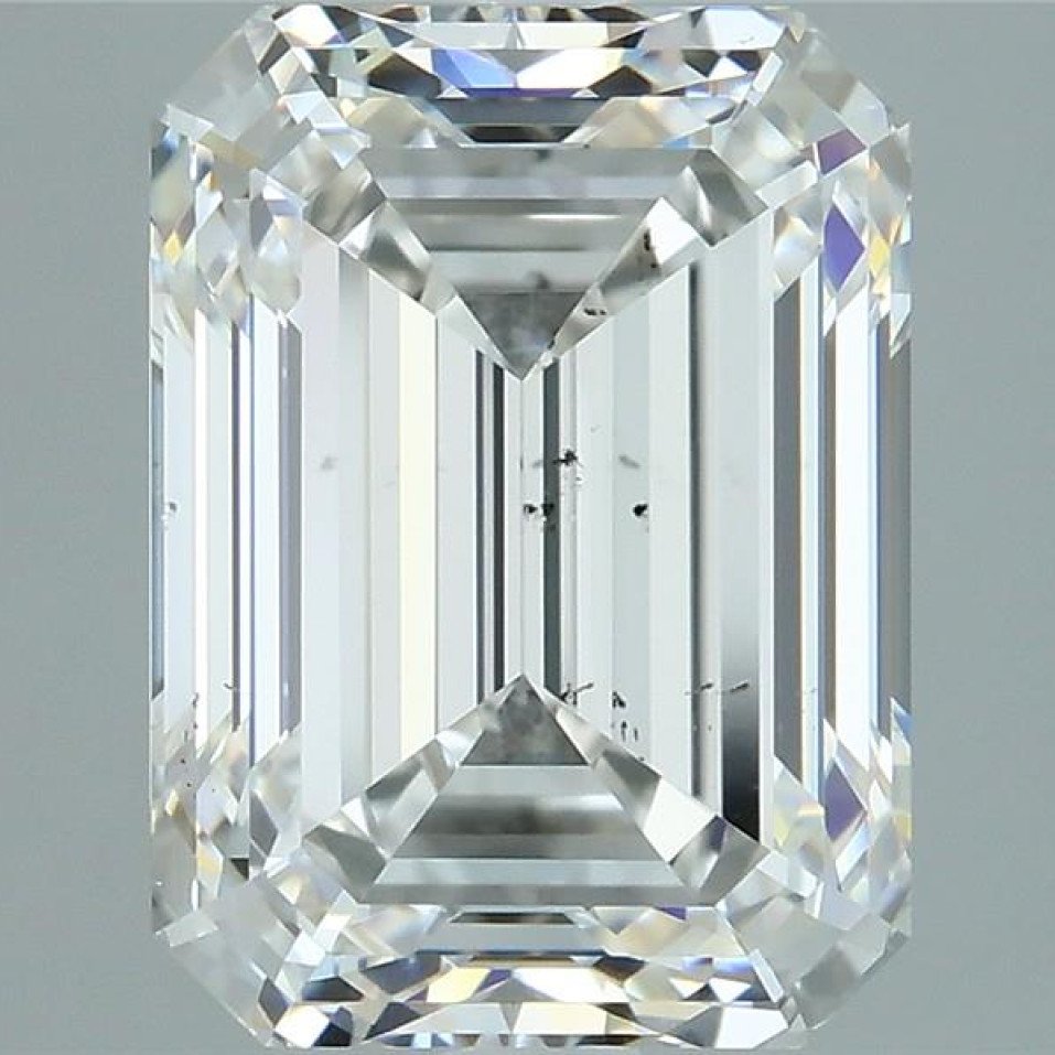 2.5 Carat Emerald Diamond