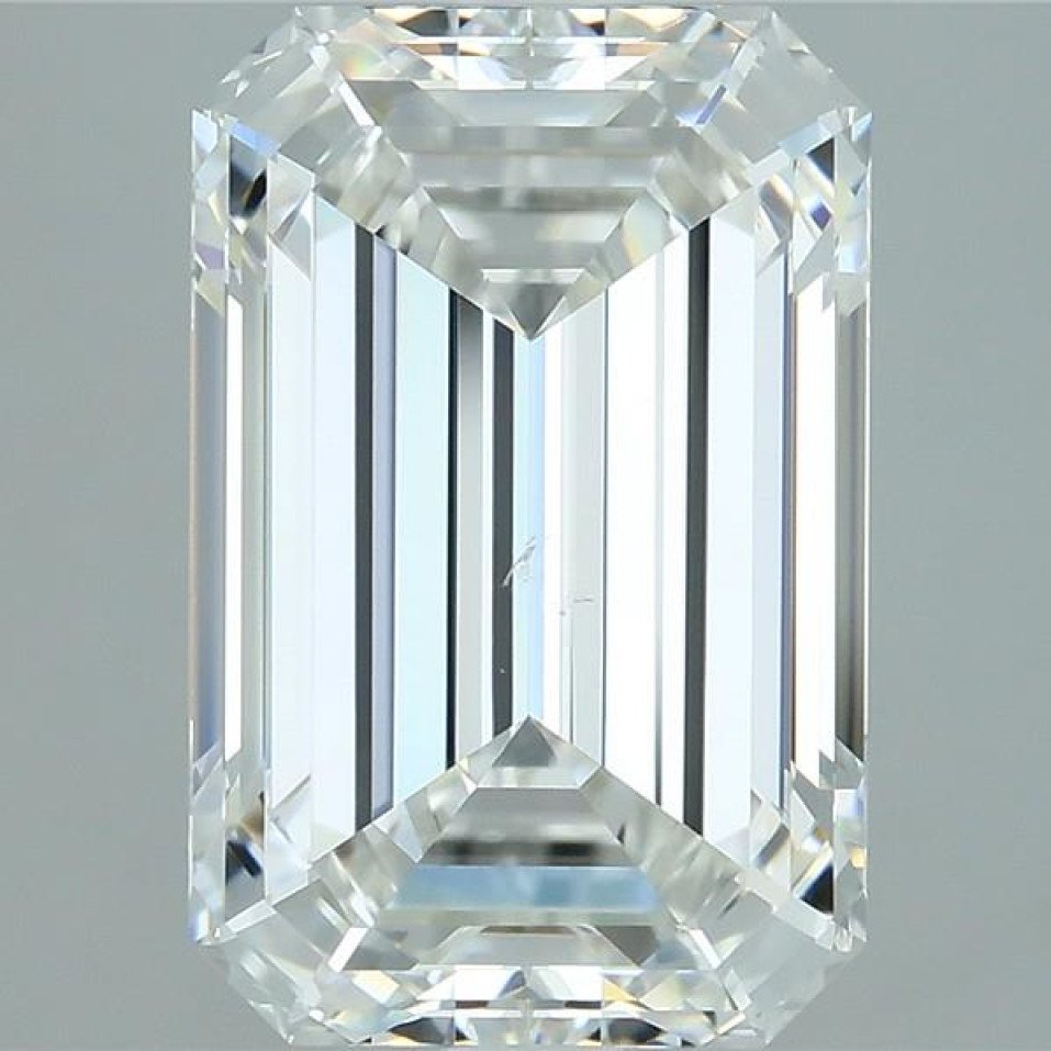 2.5 Carat Emerald Diamond