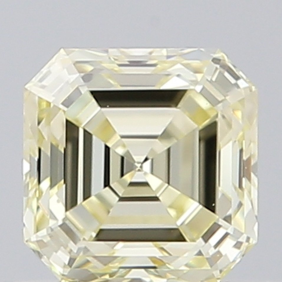 0.42 Carat Emerald Diamond
