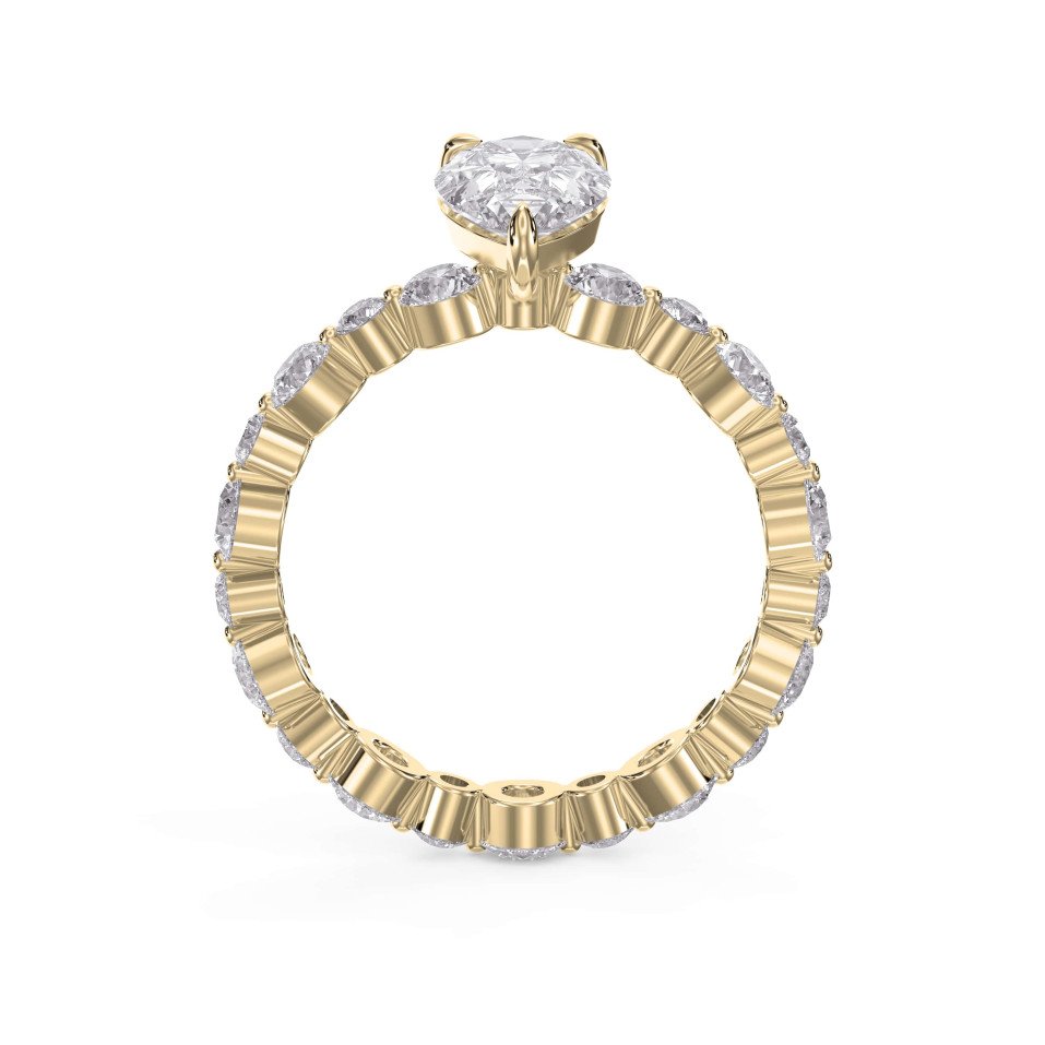 3-Rong Pear-Shaped Brilliant Cut Diamond Ring with Side Stones
